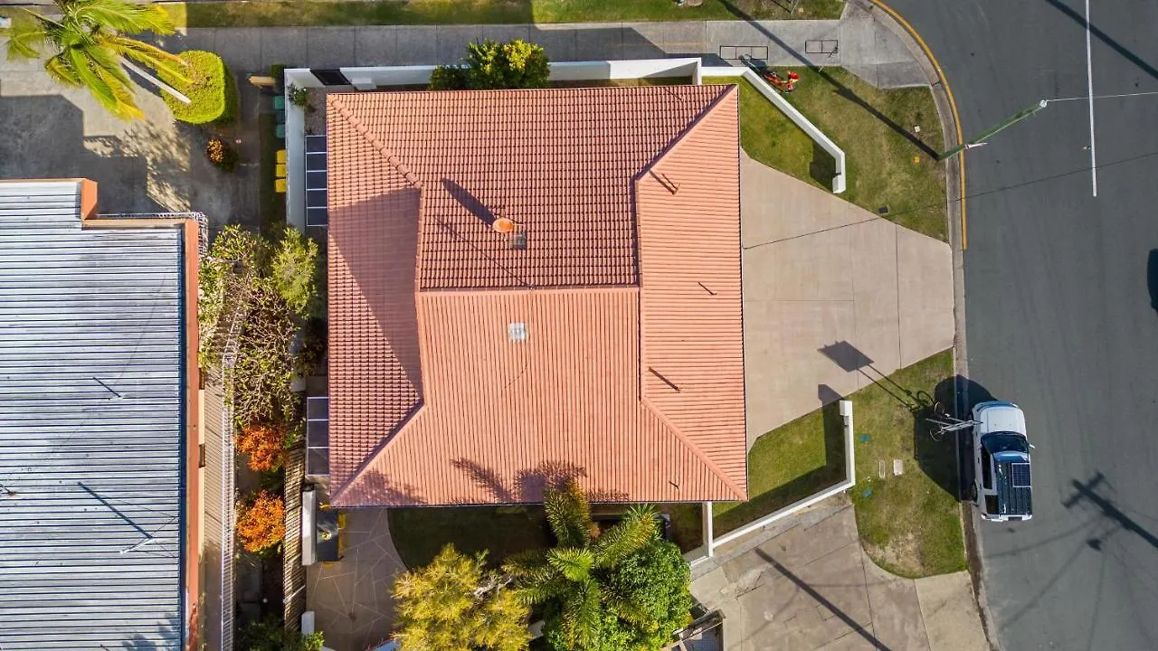 Thomas Drive - Unit 1 * Gold Coast