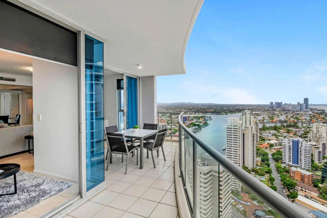 Apartment High Floor - Chevron Renaissance - Self Contained & Privately Managed - Wow *