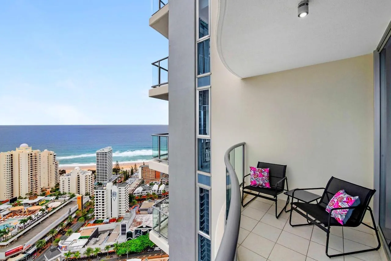 High Floor - Chevron Renaissance - Self Contained & Privately Managed - Wow Apartment