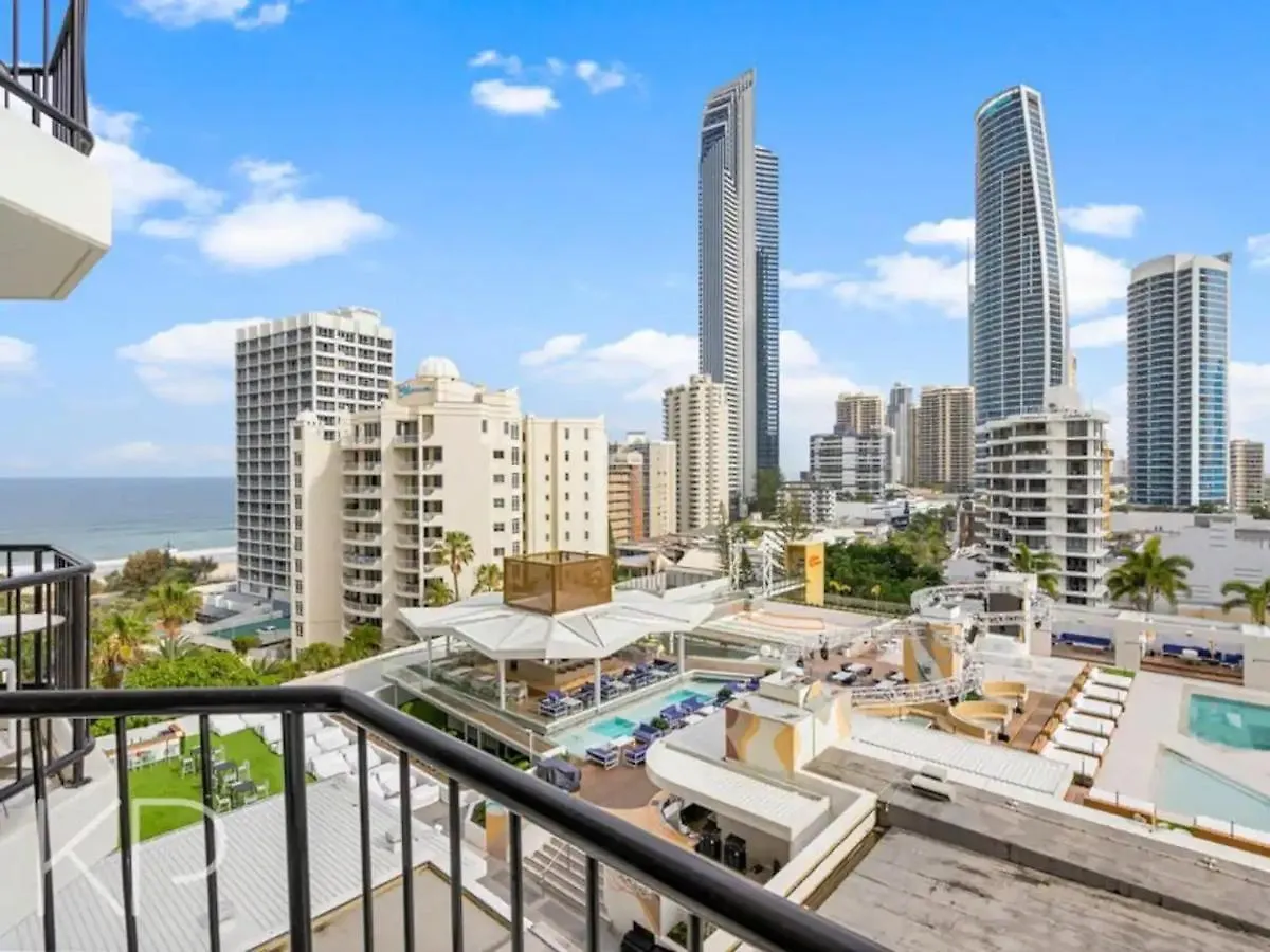 Appartement Mantra On View Surfers Paradise By Ready Set