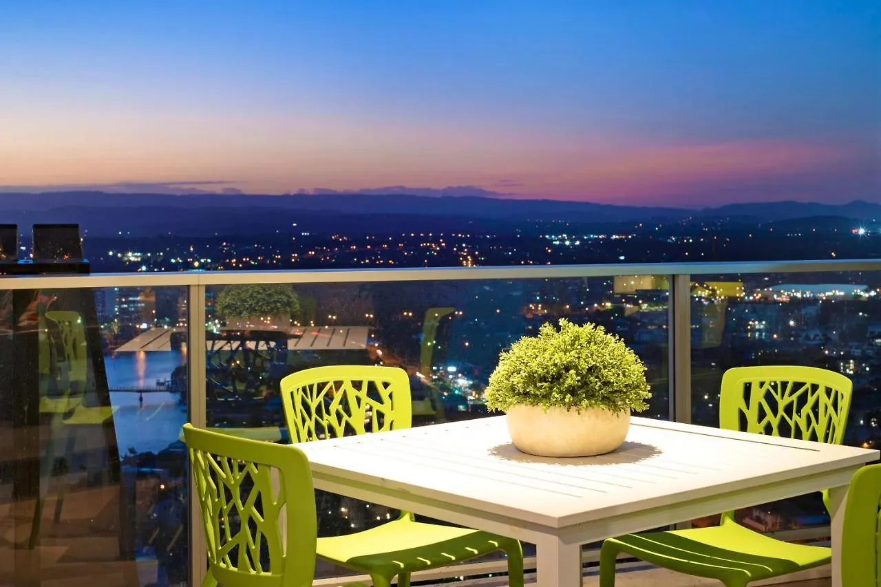 Apartment Hinterland View - Circle On Cavill - Self Contained, Privately Managed Gold Coast