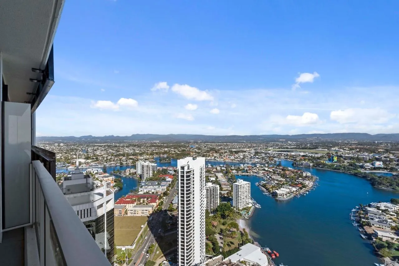 Hinterland View - Circle On Cavill - Self Contained, Privately Managed Apartment Gold Coast