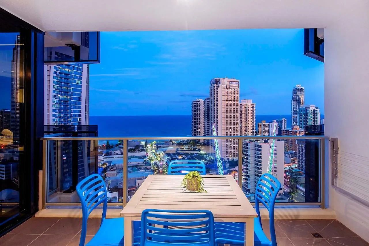 Converted Two Bedroom At Circle On Cavill - Self Contained, Privately Managed - Wow Apartment Gold Coast