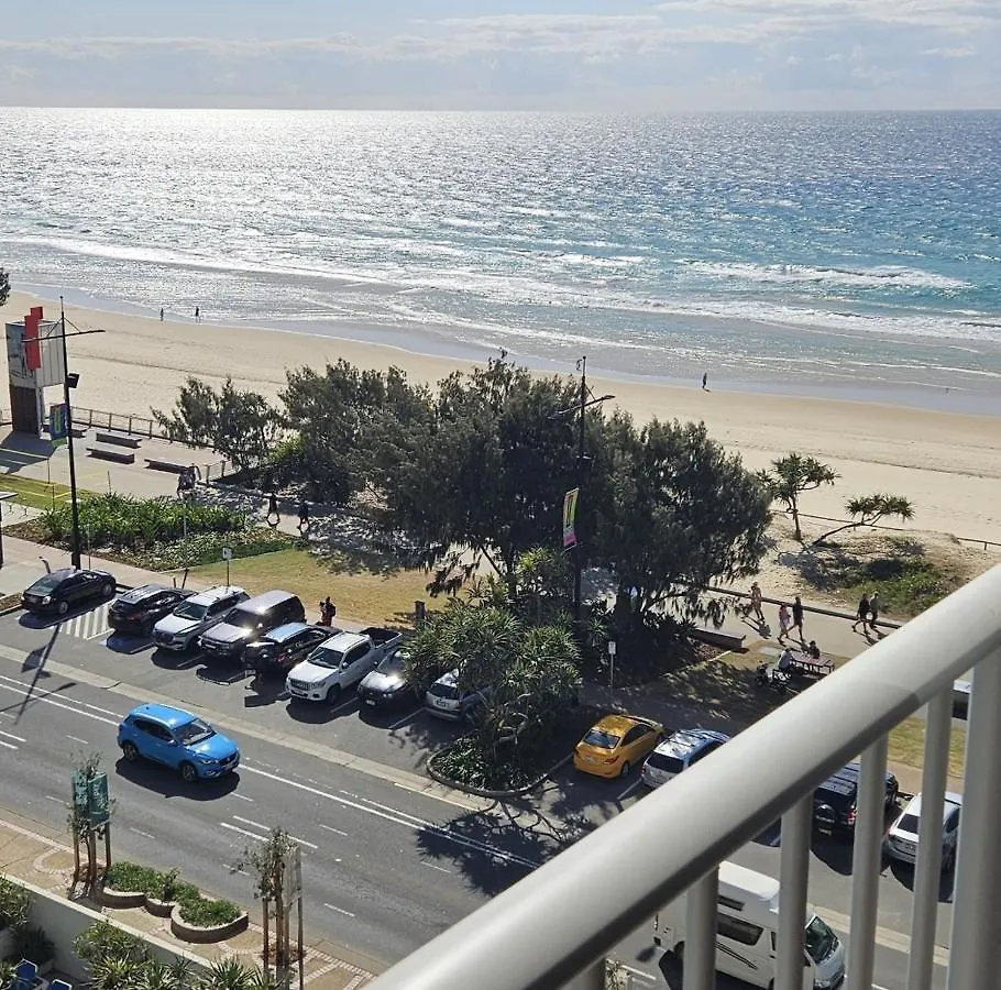Beachfront 아파트 *