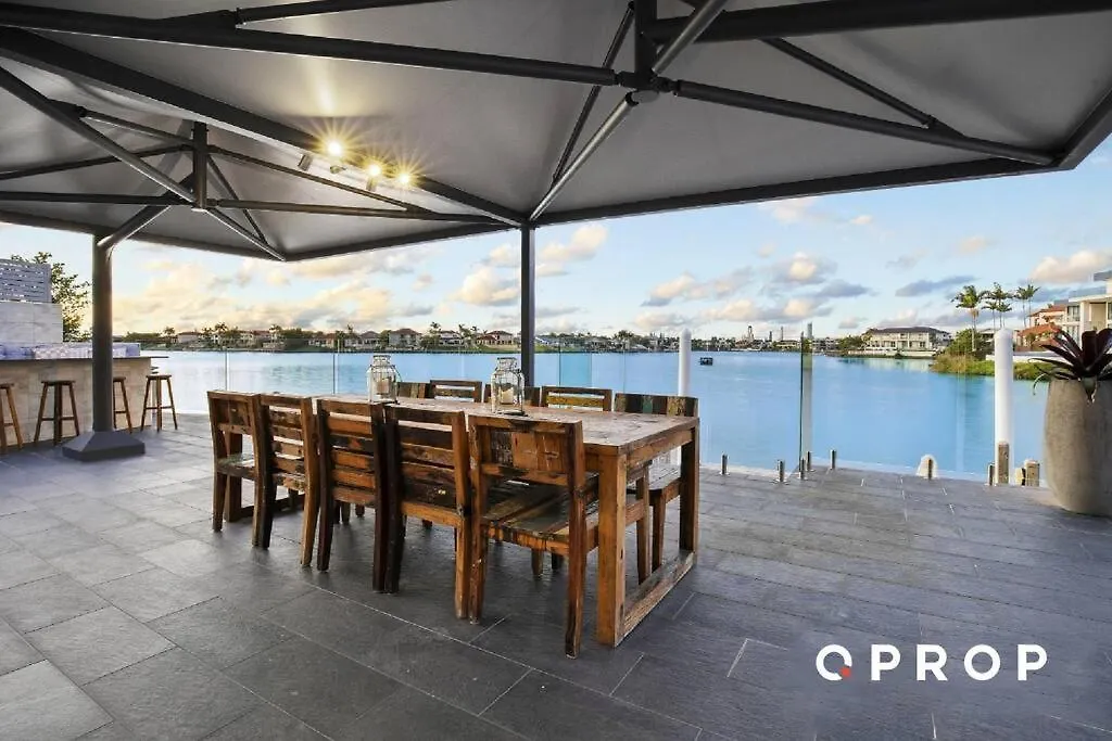Opulent Waterfront