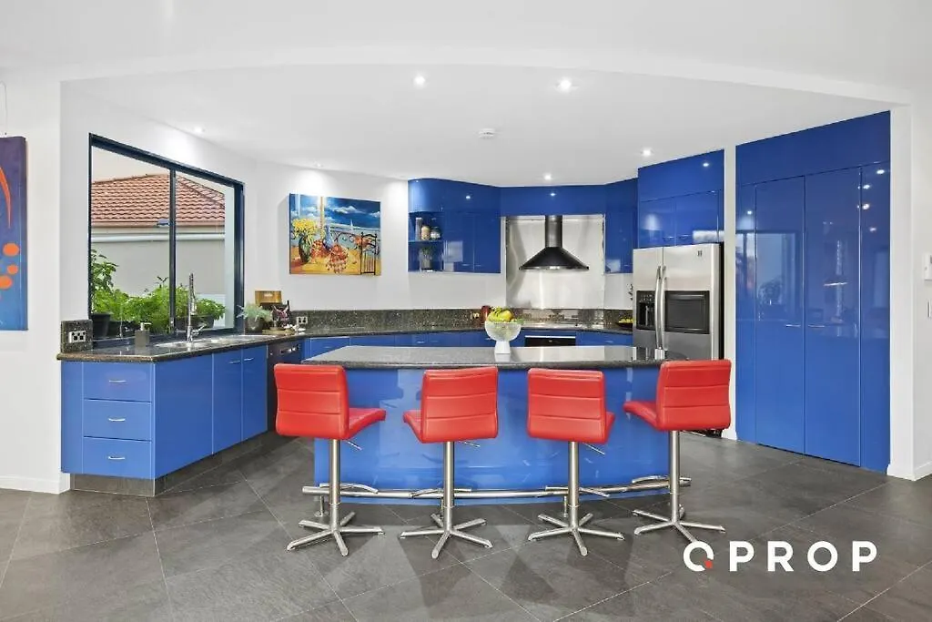 Holiday home Opulent Waterfront Gold Coast