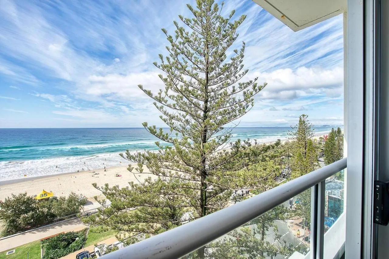 Apartment Unbeatable View - Charming Chateau Beachside