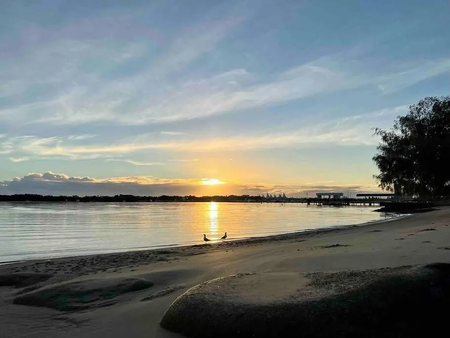 Broadwater Parklands Paradise-one & Two Bedroom * ゴールドコースト