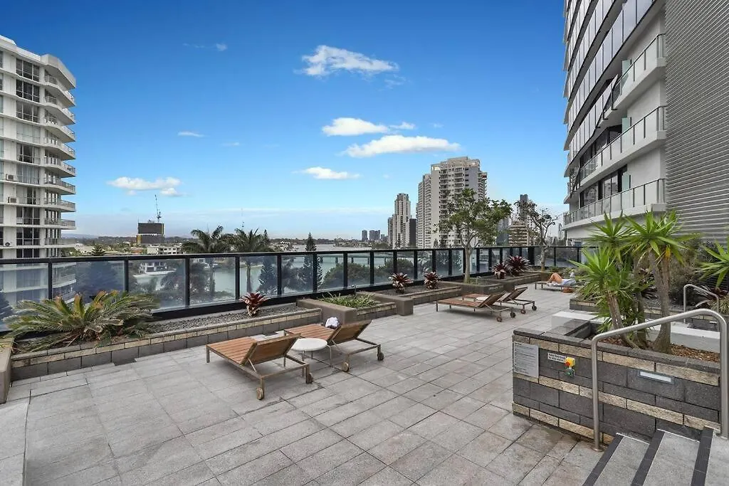 Circle On Cavill Riverview 450 Metre To The *
