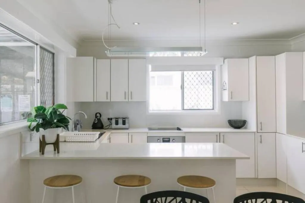 Apartment 4b2.5b Family Getaway W Pool Bbq Gold Coast