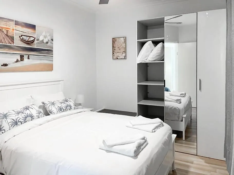 4b2.5b Family Getaway W Pool Bbq Apartment Gold Coast