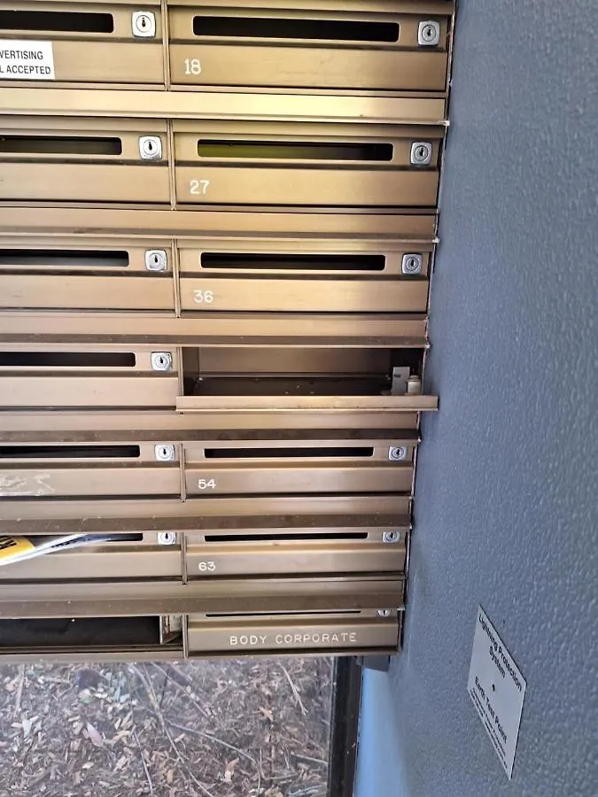 Supa Sized 3 Bedroom 2 Bath Apartment Gold Coast