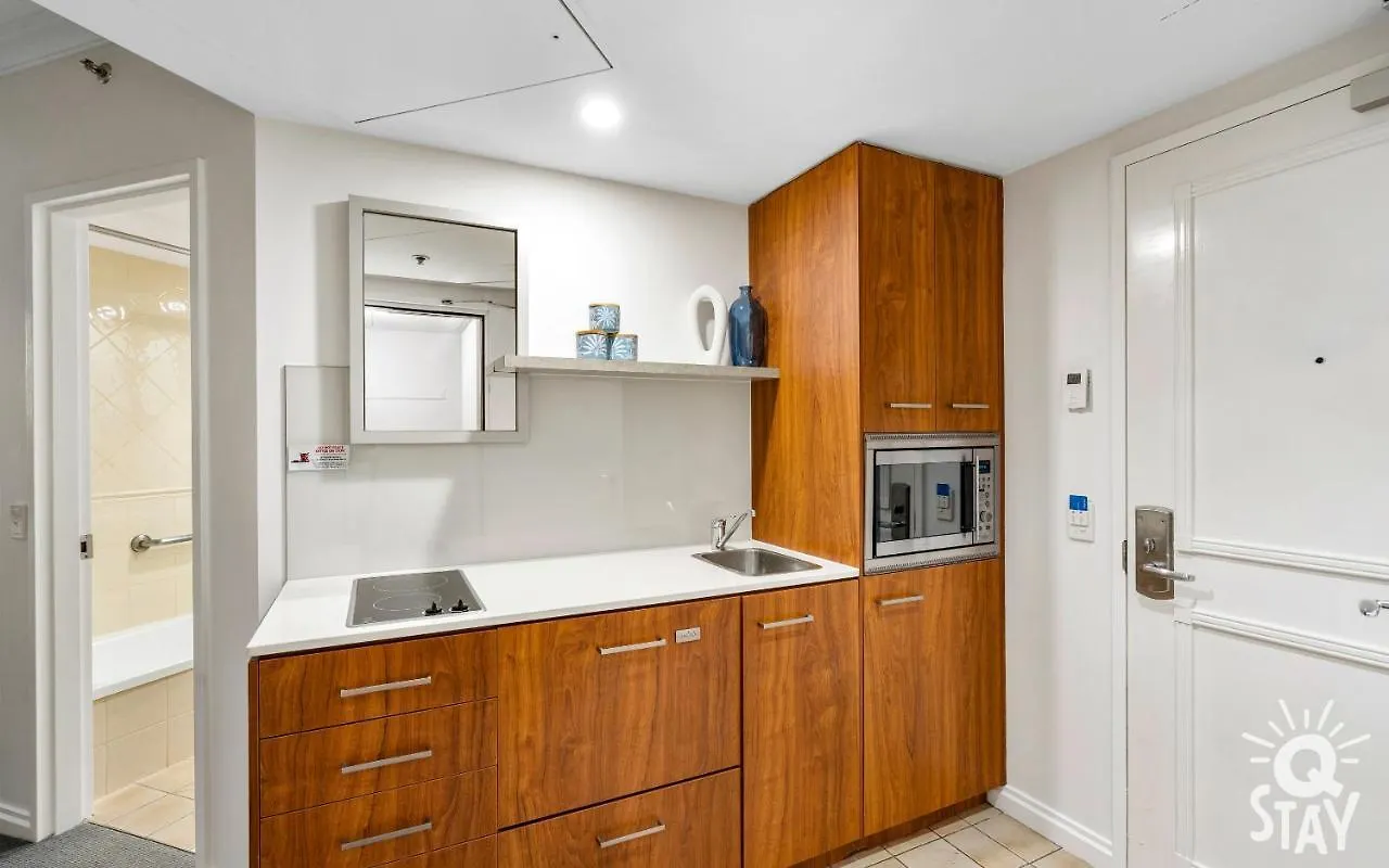 Apartment Legends Hotel - Heart Of Surfers Paradise - Q Stay *