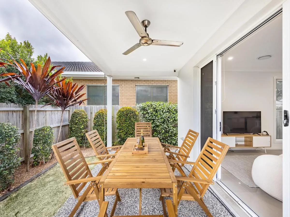 4br Cozy House 5mins To Holiday home Gold Coast