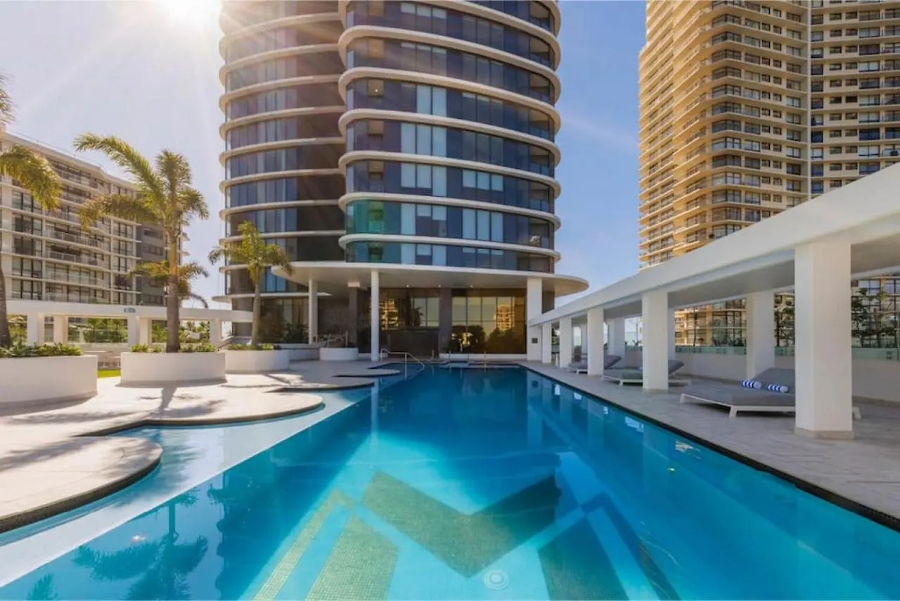 Stunning Ocean View On High Level In Luxury 3bd Ap Gold Coast
