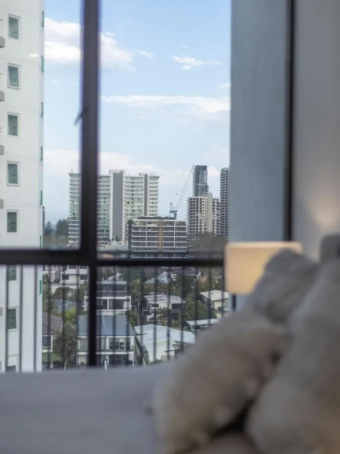Riverside 2br Delicate Apartment Gold Coast