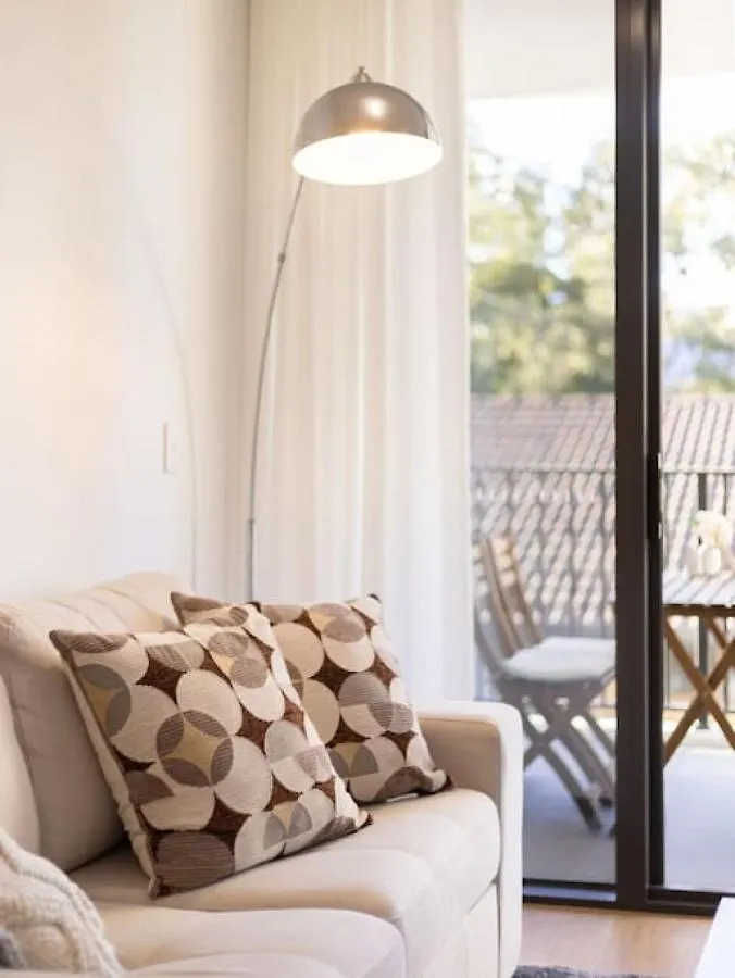 Lägenhet Comfortable 1br With Pool And Carpark Guldkusten