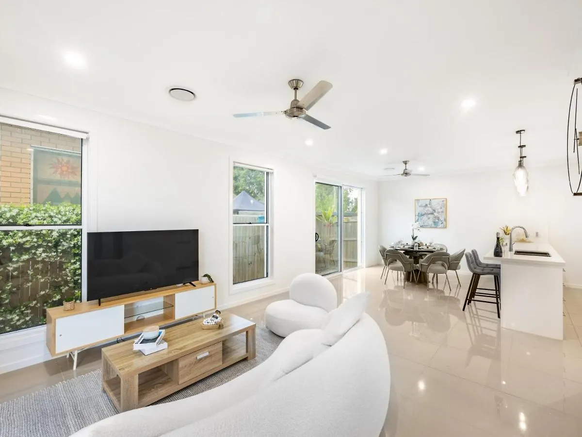 4br Cozy House 5mins To Gold Coast