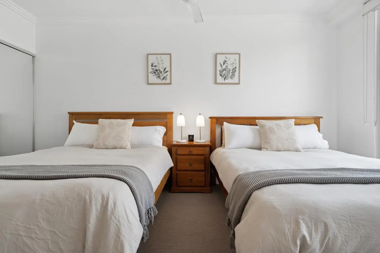 Apartment Luxury Varsity-robina-bond