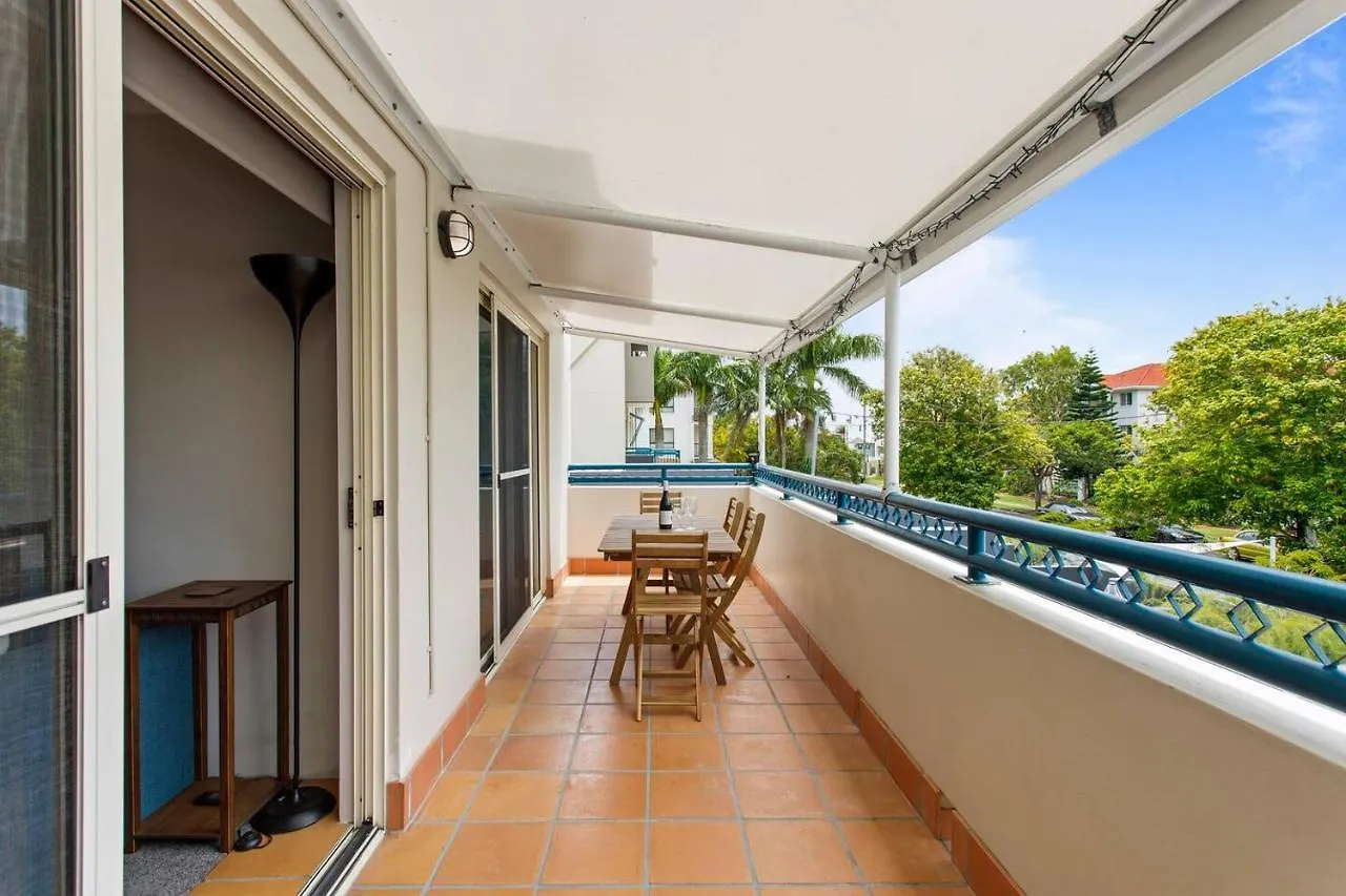 Deja Blue - Sunny Surfers Getaway On Chevron Island Apartment Gold Coast