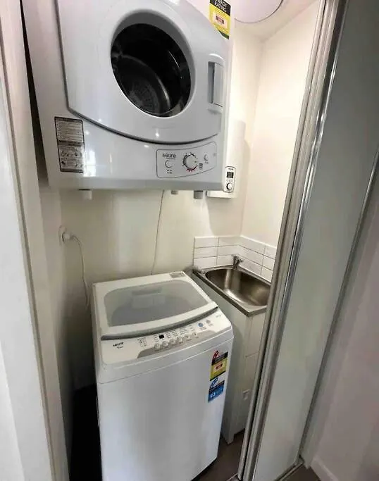 Brand New 1 Block From 2 Bed Aprt Apartment Gold Coast