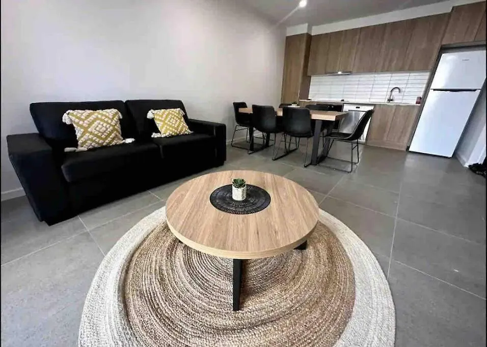 Apartment Brand New 1 Block From 2 Bed Aprt
