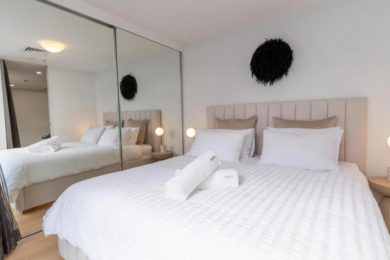 Luxury Oracle Tower 1 2bed 2bath 1 Car Apartman *