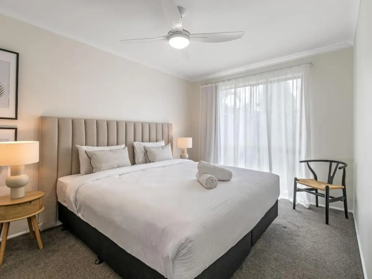 Holiday home Luxury 5br Retreat Family House With Pool In Gc Gold Coast