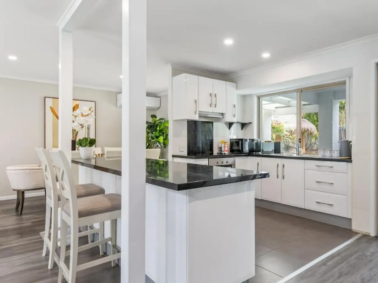 Luxury 5br Retreat Family House With Pool In Gc Holiday home *