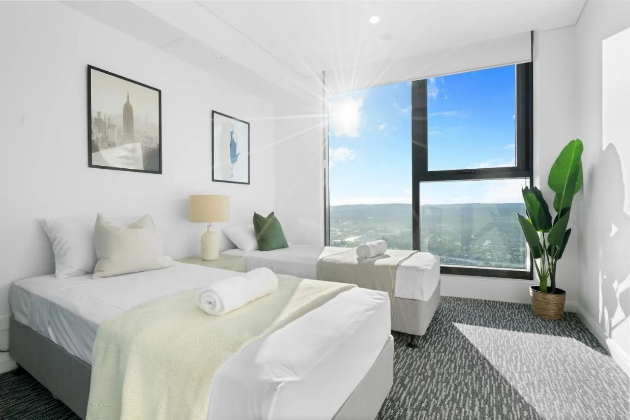 The Seabreeze - Lv 67 King Bed 2bdr Netflix Pool * Gold Coast