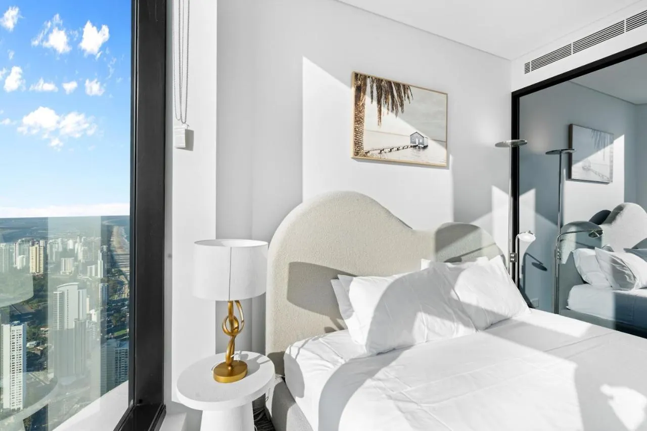 The Seabreeze - Lv 67 King Bed 2bdr Netflix Pool Apartment *