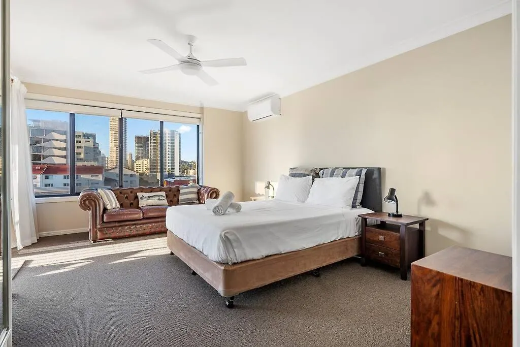 Miami House - Hosted By Burleigh Letting Holiday home Gold Coast