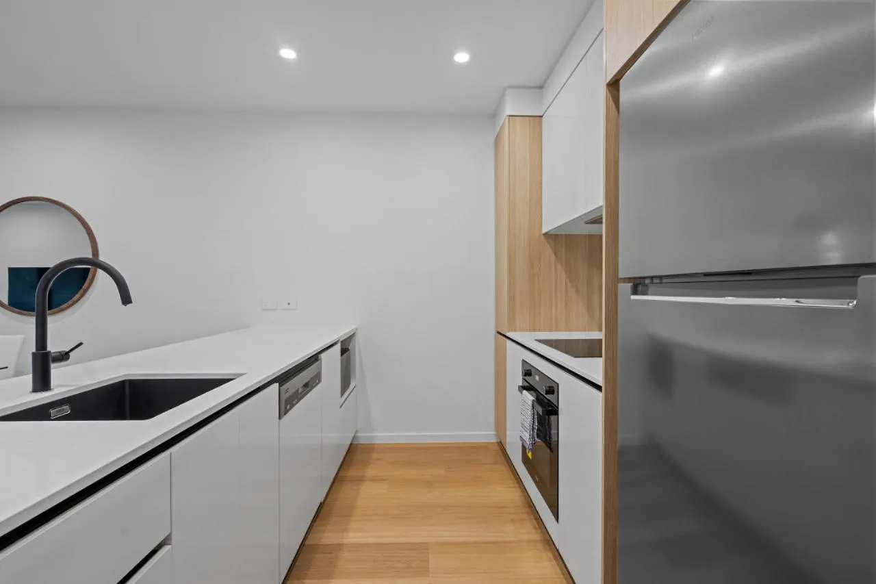 Apartment The Riverview - Brand New Modern 2br With King Bed, Parking & Pool Gold Coast