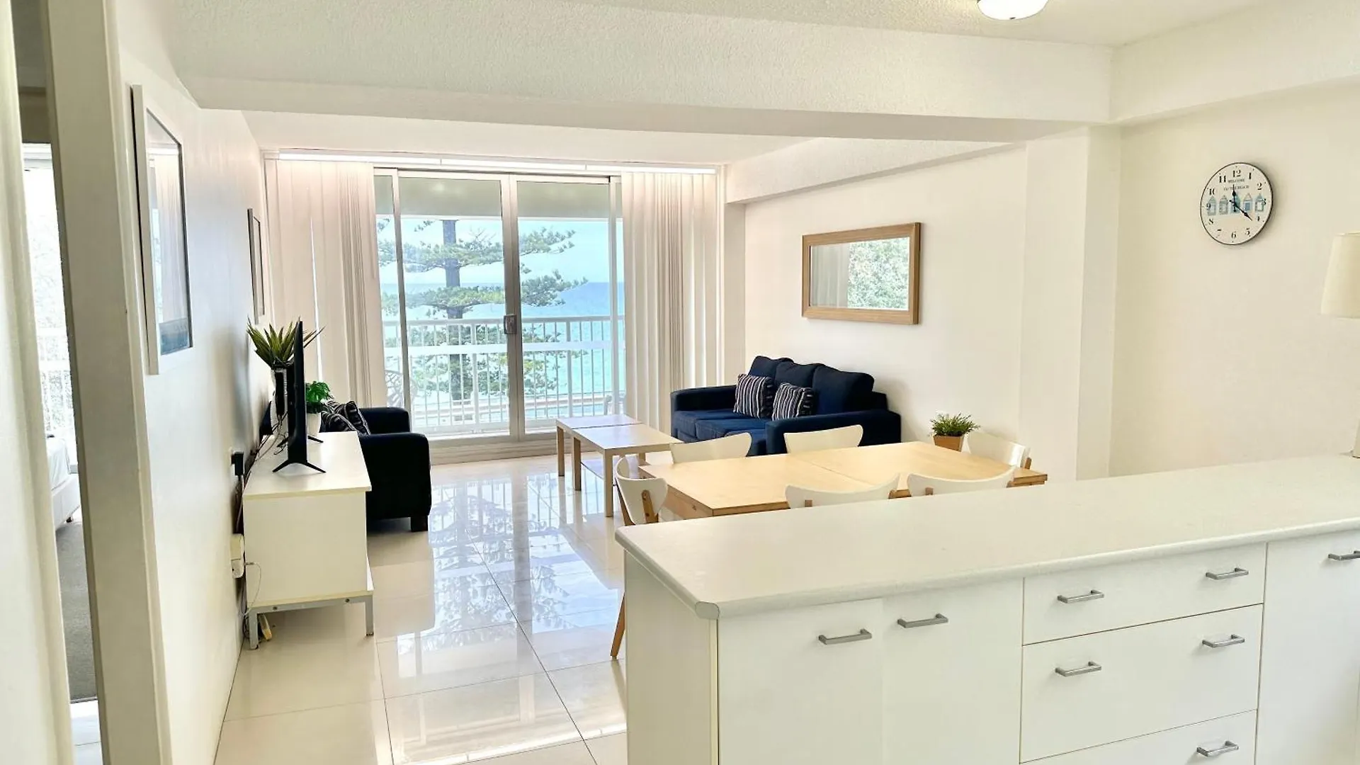 Aparthotel Hillhaven 4*
