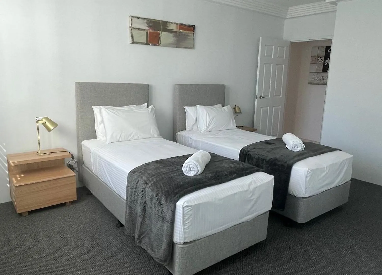 Apart-hotel Carmel By The Sea 4*