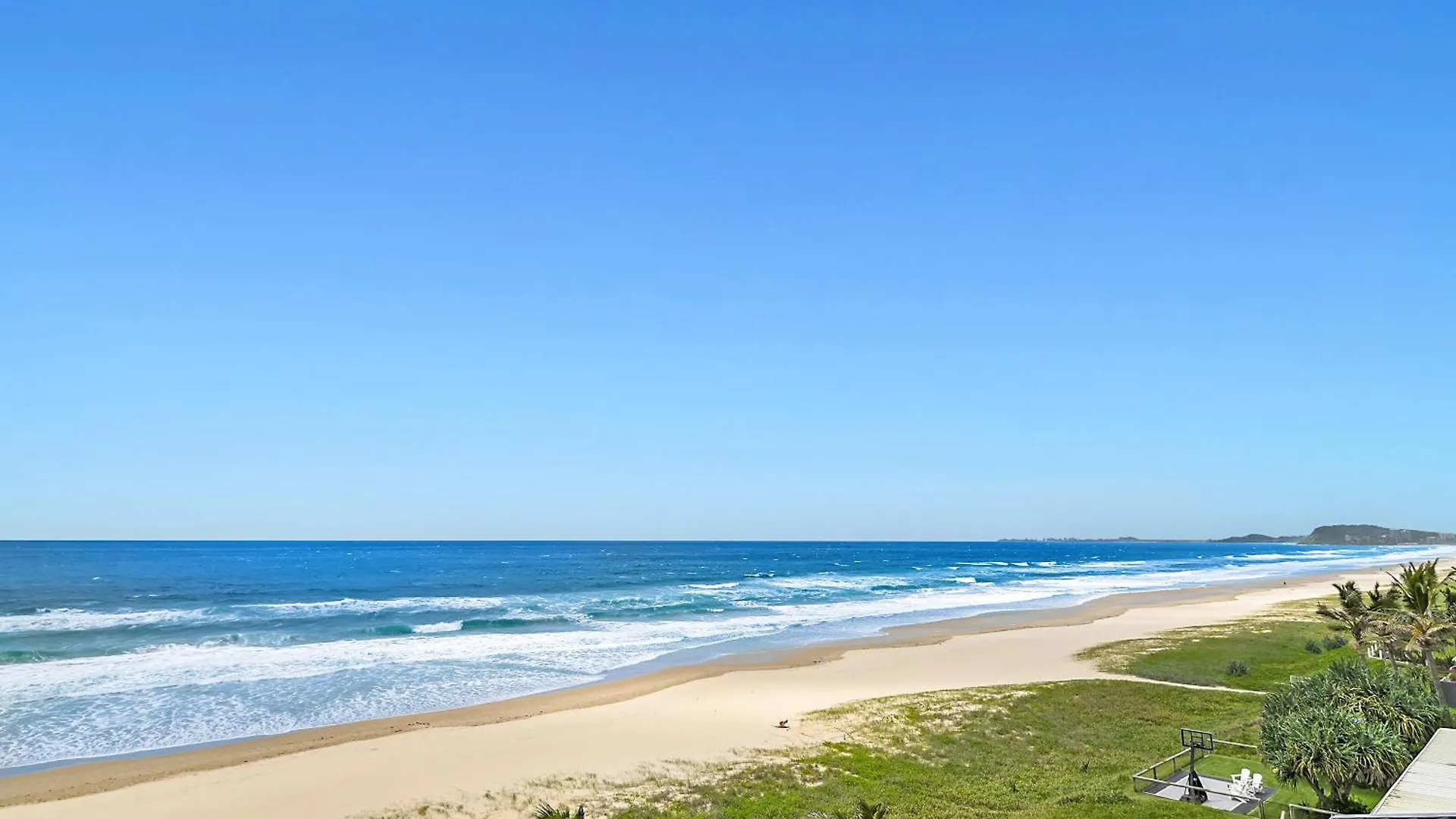 Albatross North Aparthotel 4*