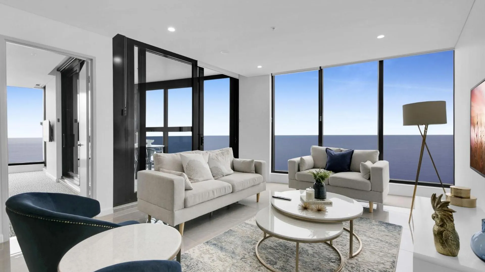 71st Floor Premium With Expansive Ocean Views Apartment