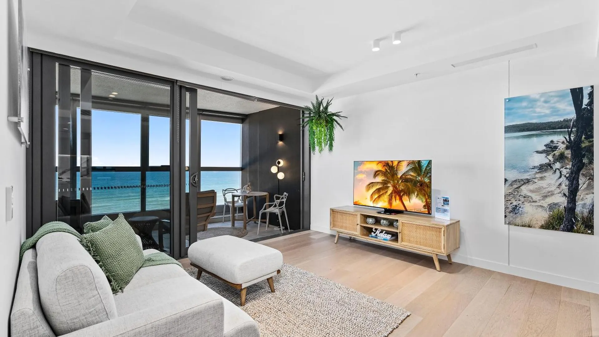 Jewel Beachfront Residences * Gold Coast