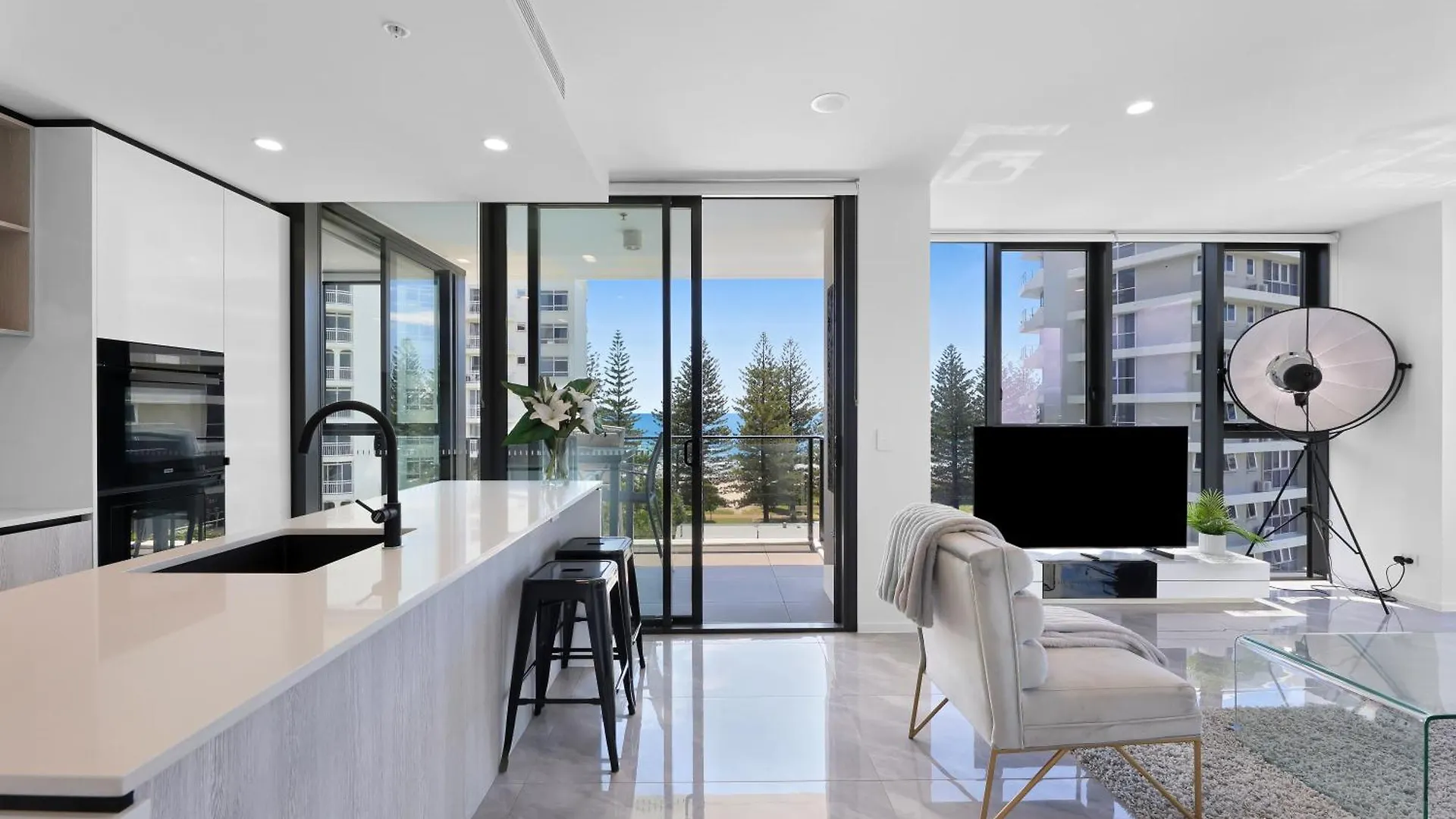 Sandbar Private - Hosted By Burleigh Letting Company Gold Coast