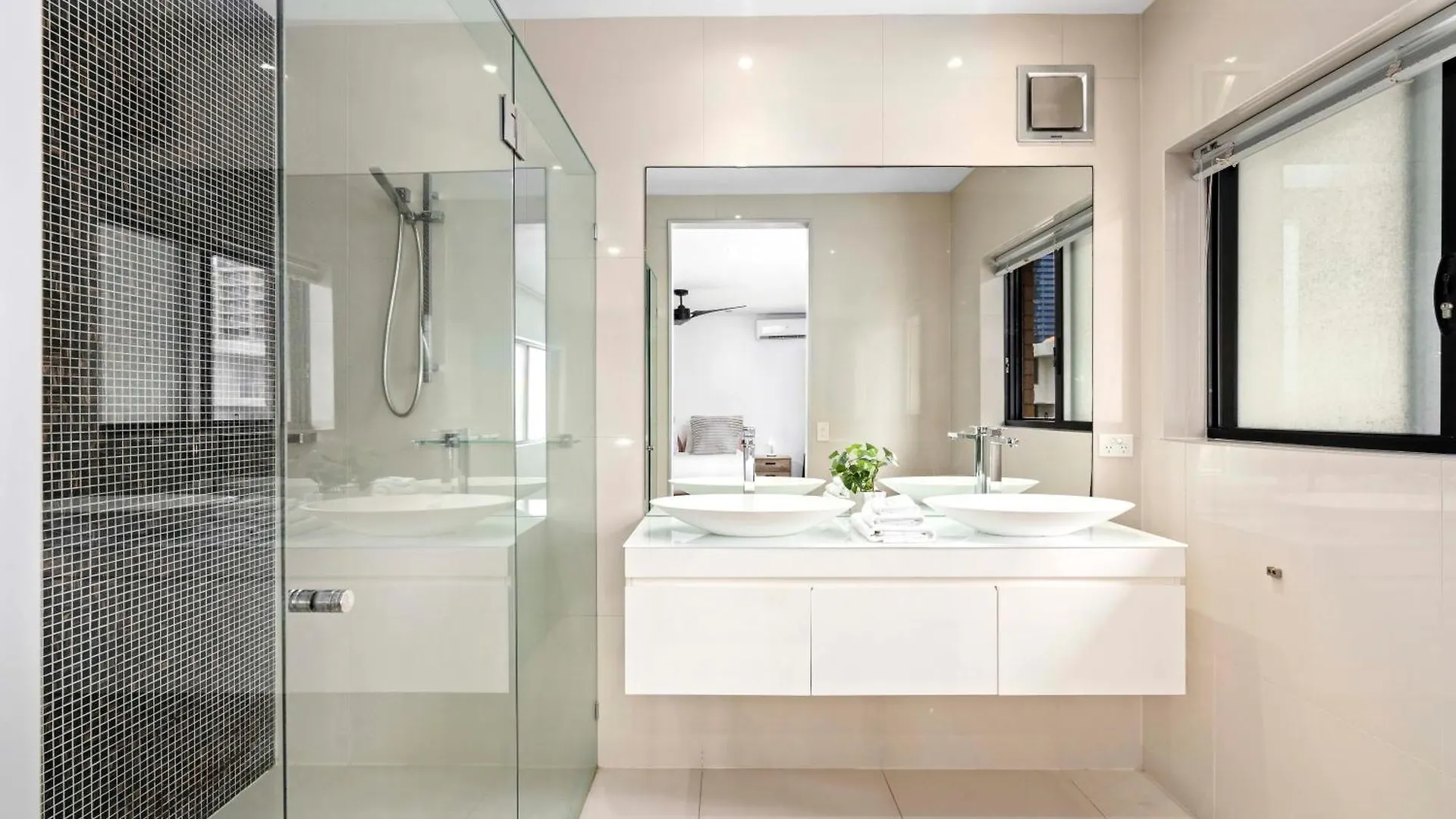 Driftwood In Surfers Paradise - Privately Managed *