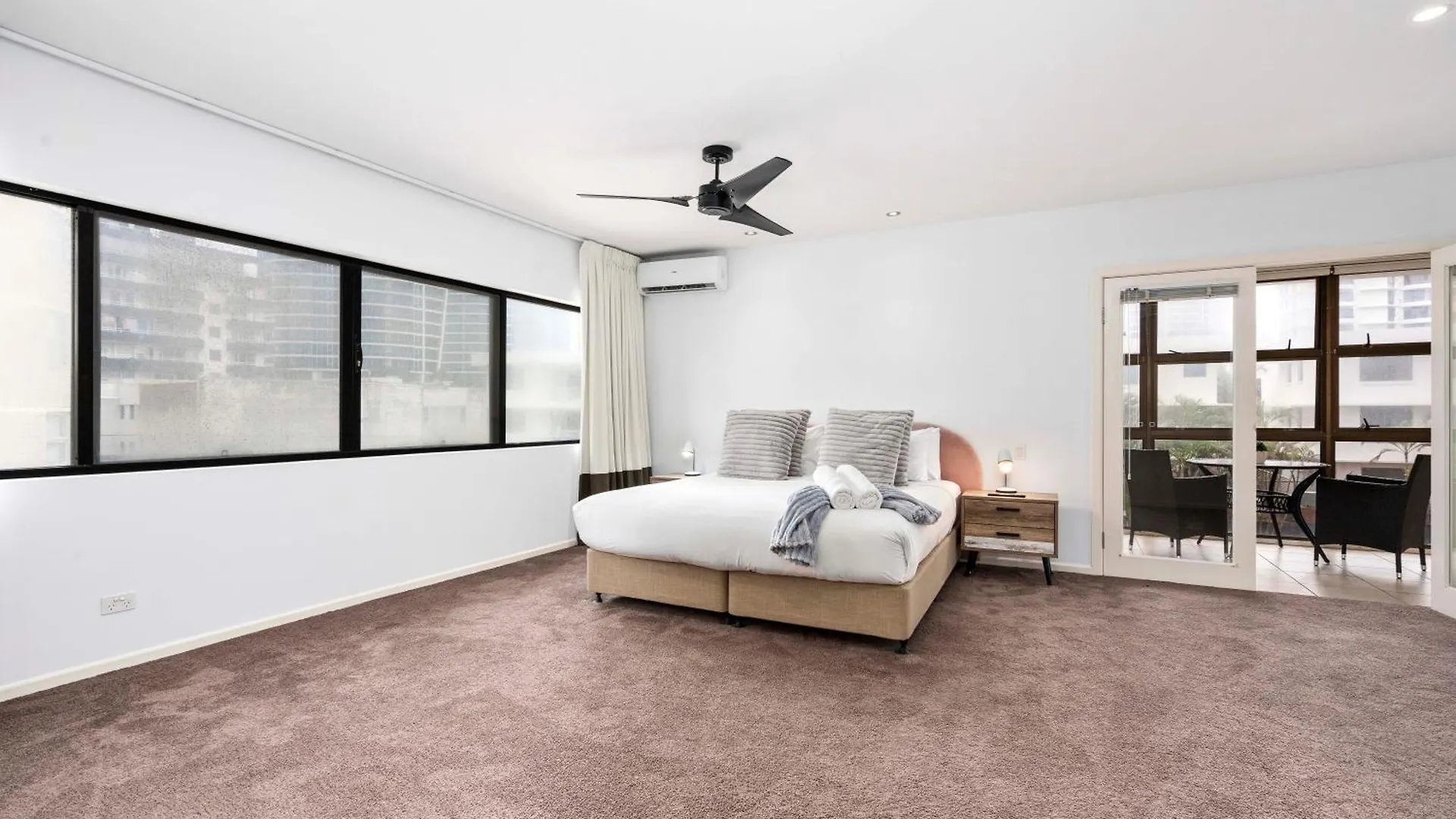 Driftwood In Surfers Paradise - Privately Managed Gold Coast