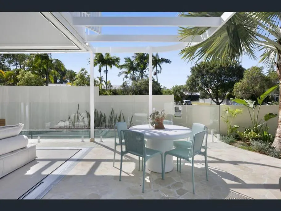 Luxury Mermaid Waters Holiday home