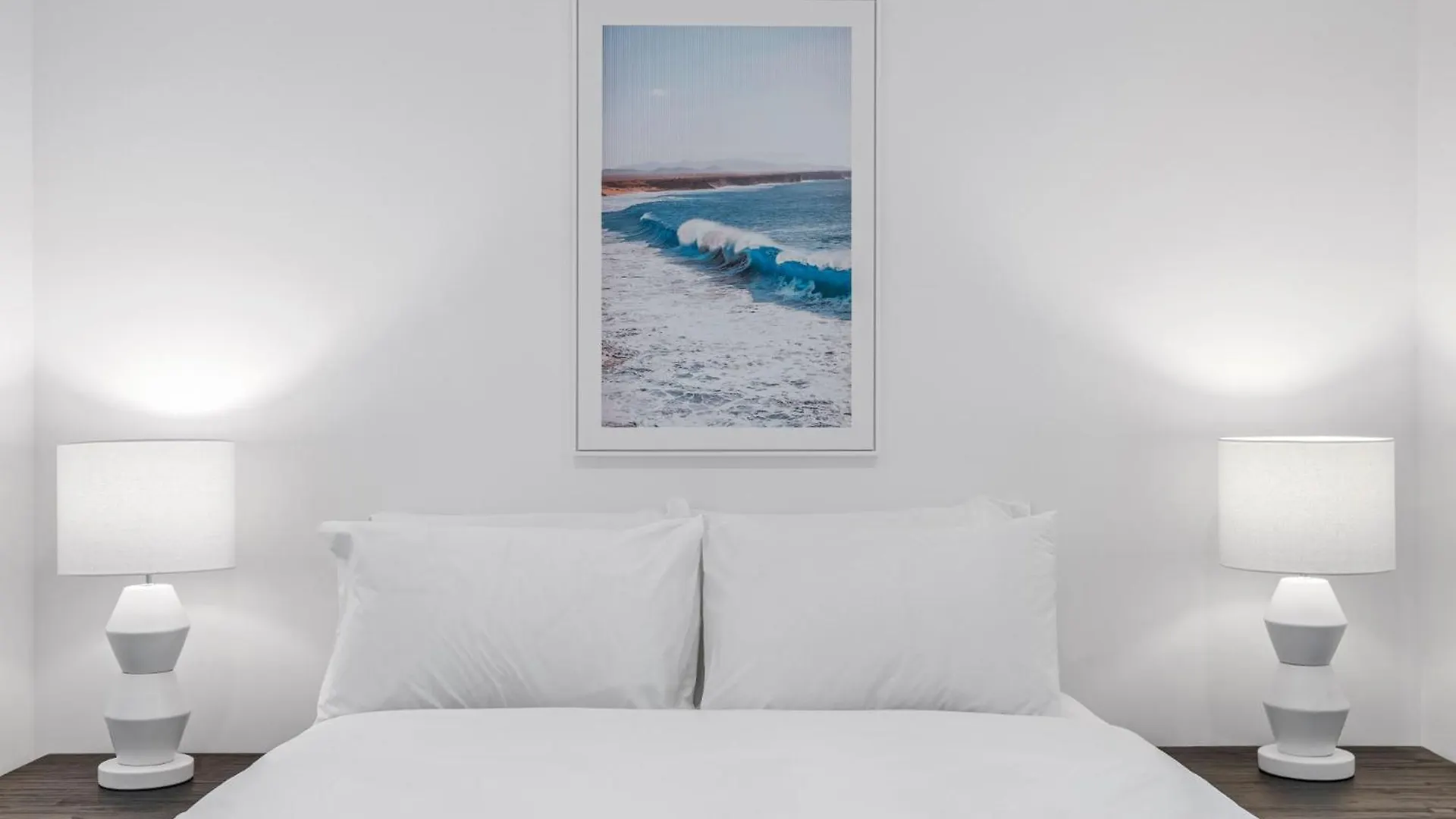 Oceanview 2-bed With Pool, Sauna, Gym & Parking