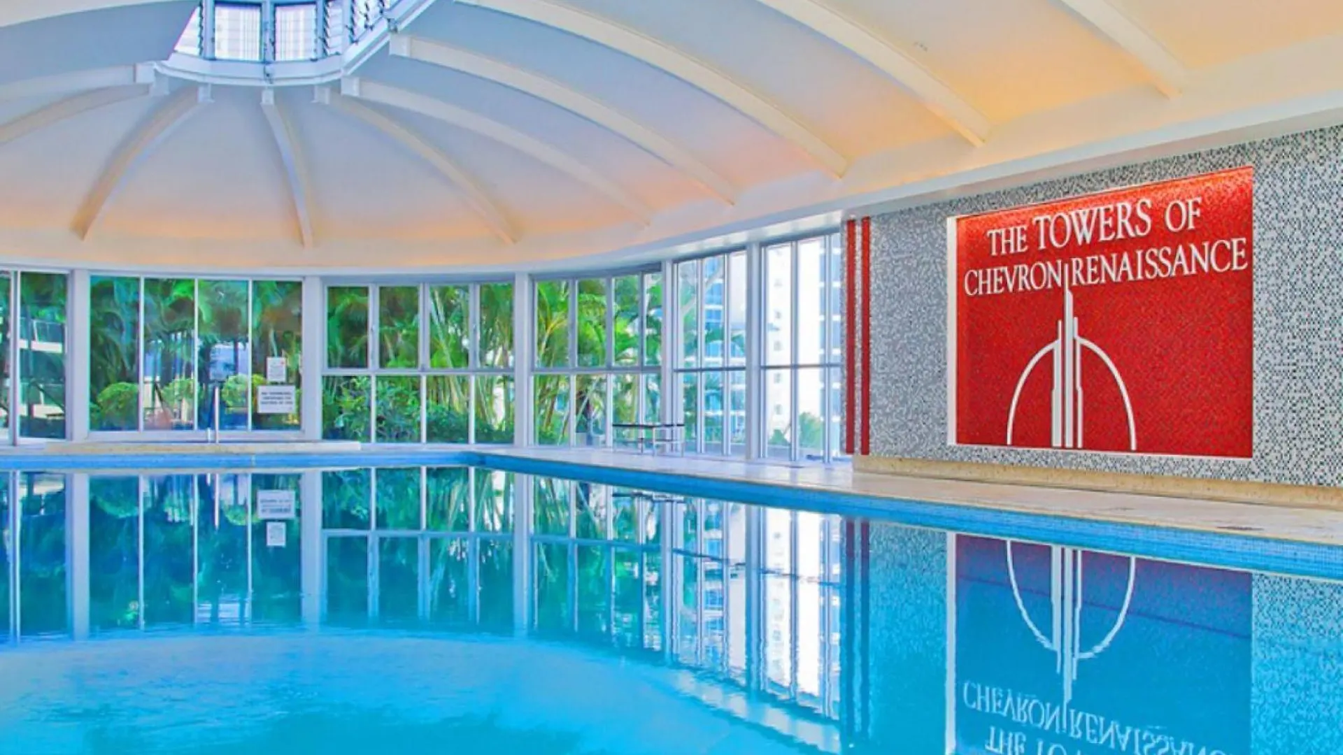 Apartment Beachside 2-bed With Parking, Pools, Spa, Gym, Bbq *