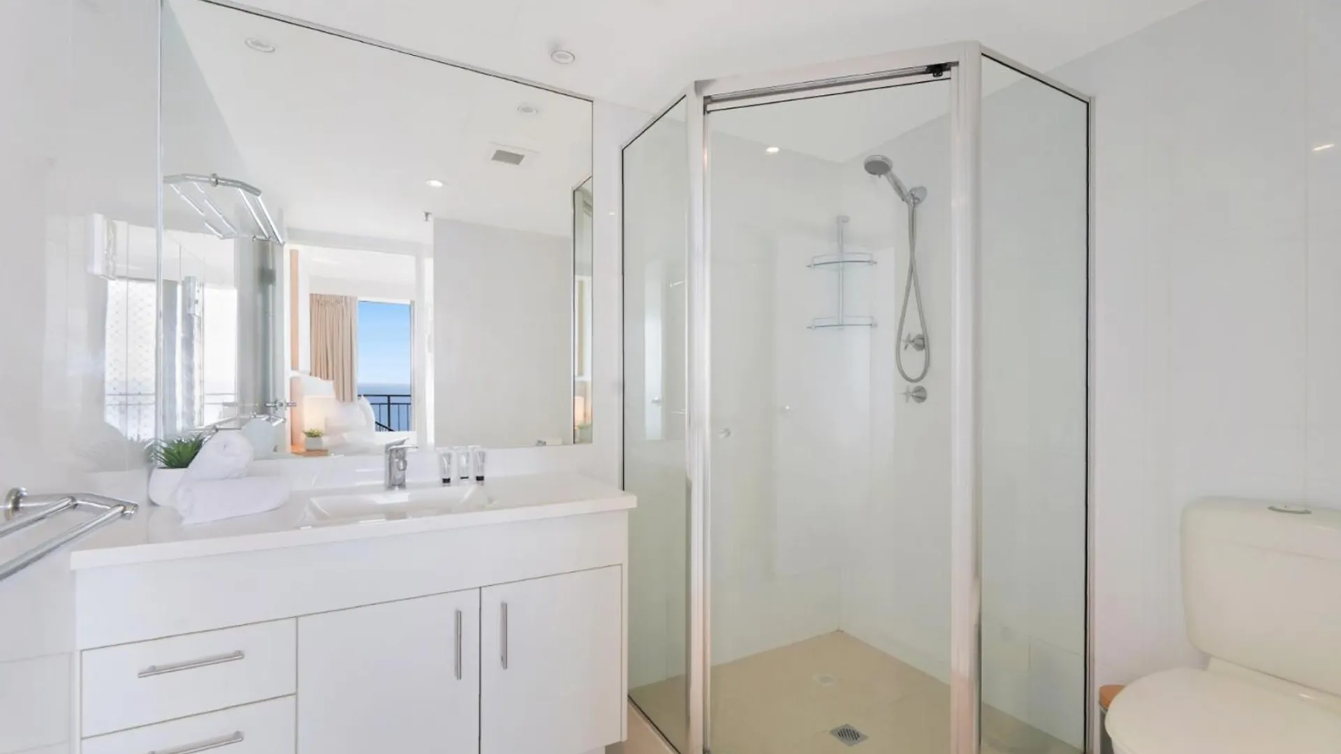 Apartment 2-bedroom With Impeccable Ocean Views Gold Coast