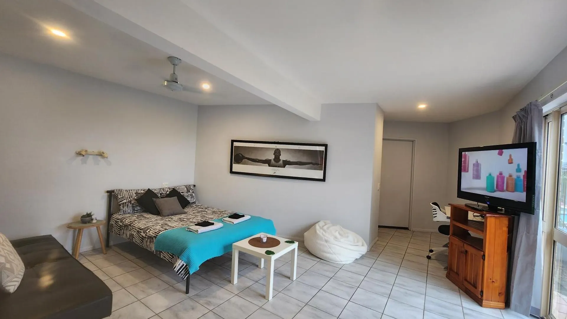 Self Contained For 7ppl, W Pool * Gold Coast
