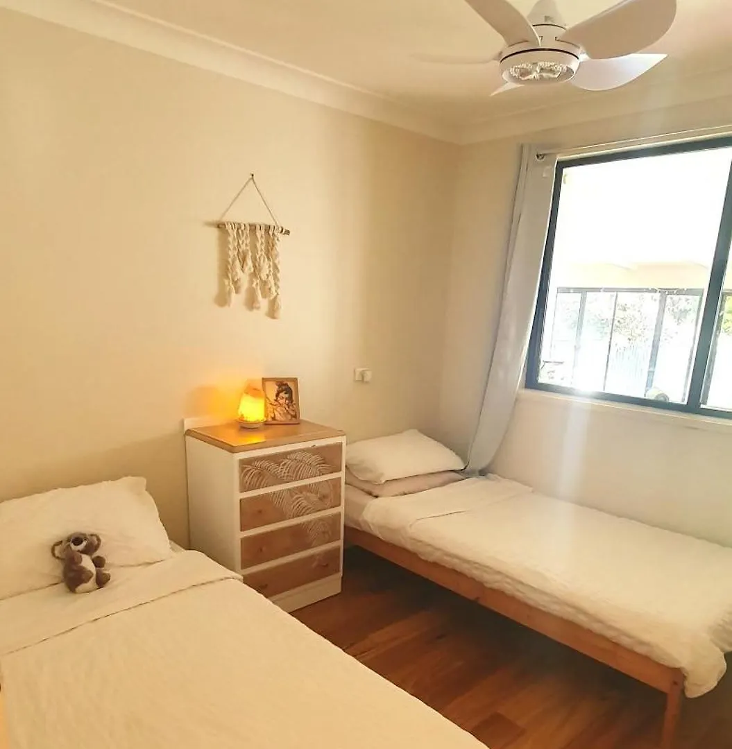 Family Retreat, 1 And Half Kms, Shops, Full Apartment Gold Coast