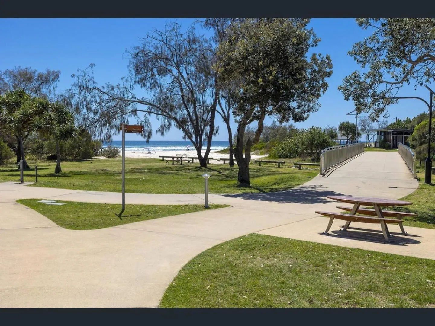 Apartment Family Retreat, 1 And Half Kms, Shops, Full Gold Coast