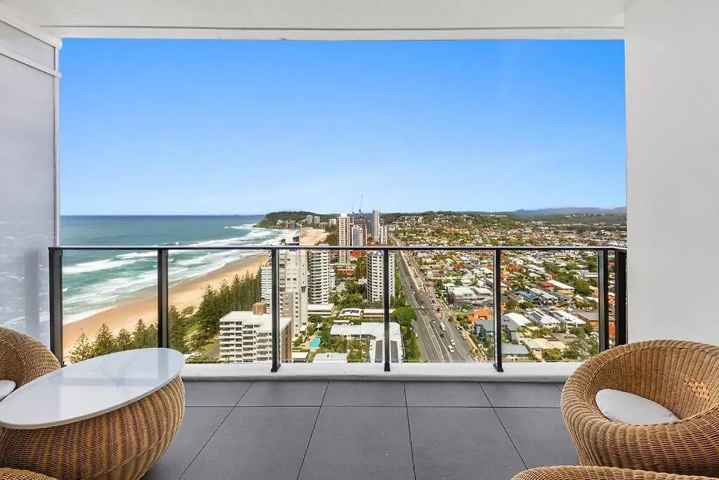 Breathtaking Penthouse Paradise Ocean Views Pool * Gold Coast