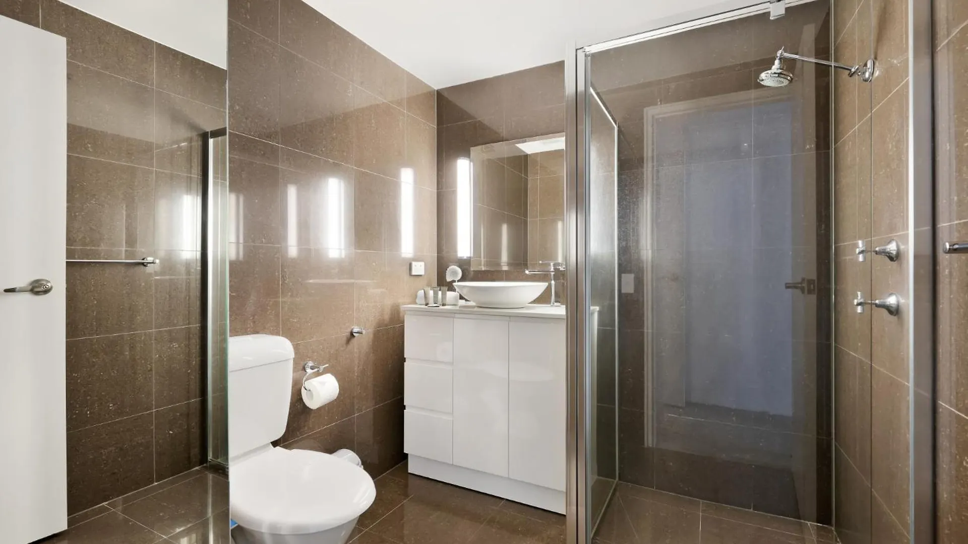 Apartment Ocean View 2-bed With Pool, Tennis Court & Bbq *